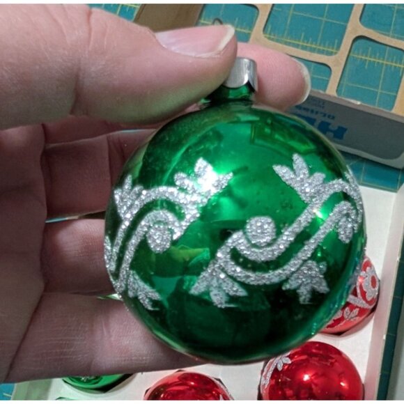 Vintage Holly American made Glass Christmas Ornaments Set of 20 - Picture 7 of 16